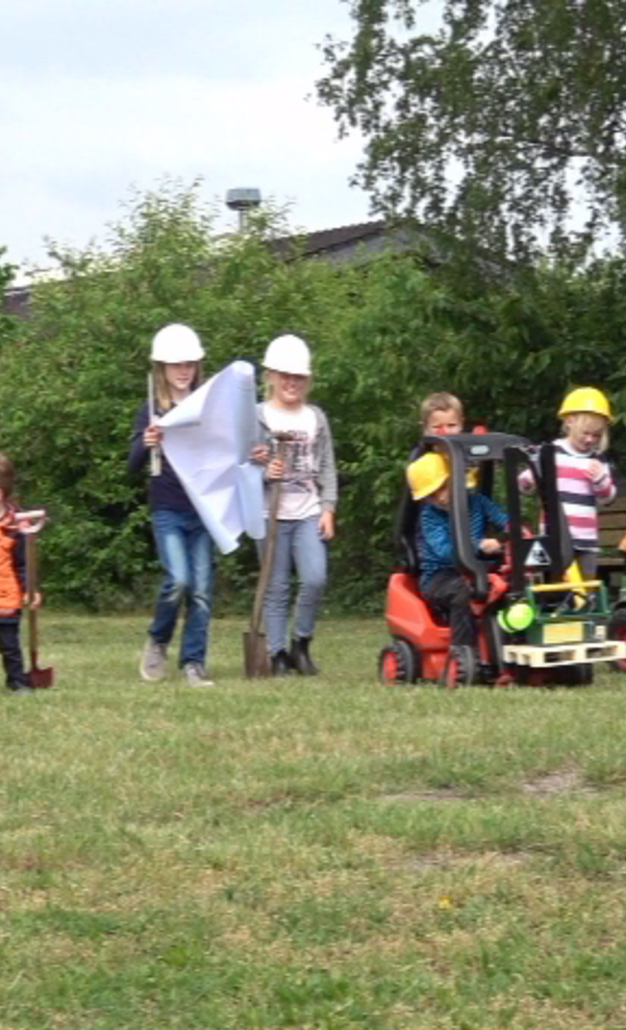 Kriechtunnel für die Grundschule Schwege