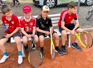 „Top-Training für starke Tennis-Kids"