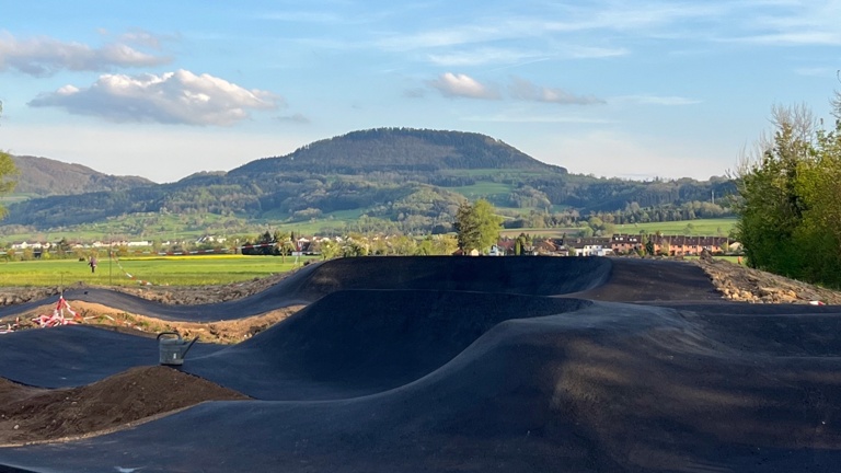 Pumptrackanlage des TV Straßdorf