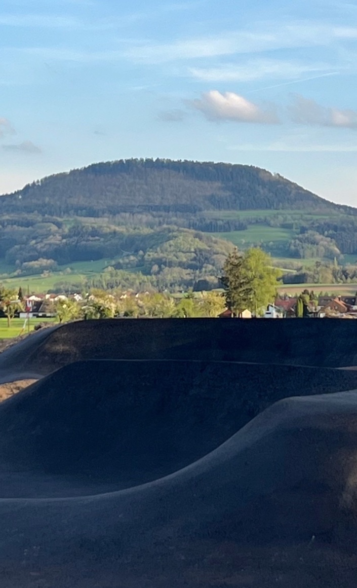 Pumptrackanlage des TV Straßdorf