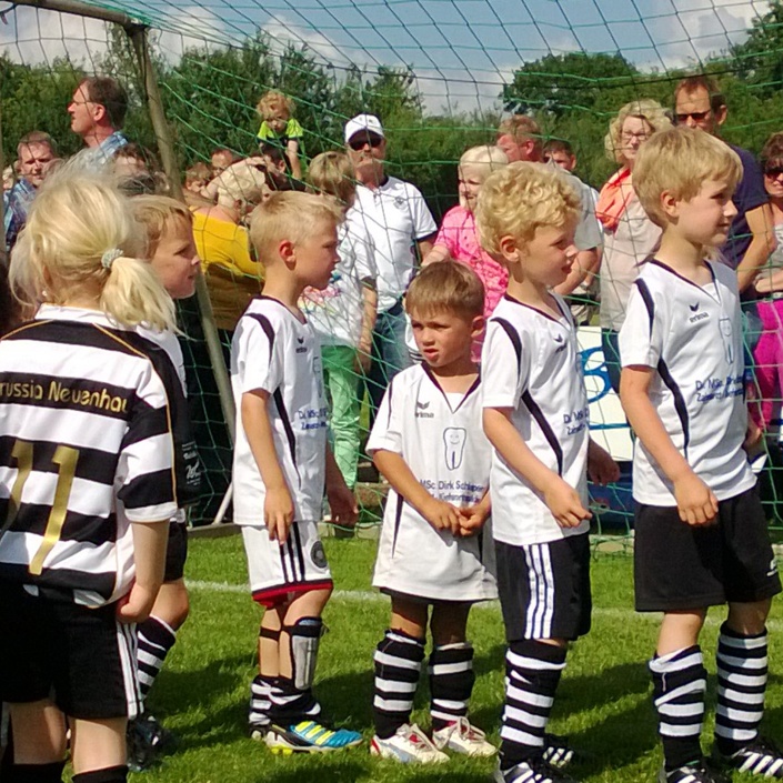 Mini-Kicker gehen auf Torejagd