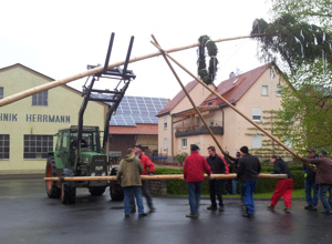 Maibaumständer für Unterickelsheim 