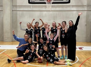 Neue Trikots für unsere Basketball-Jugend – Gemeinsam ein starkes Team