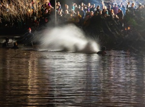 Technik für das Fackelschwimmen der Wasserwacht Olching