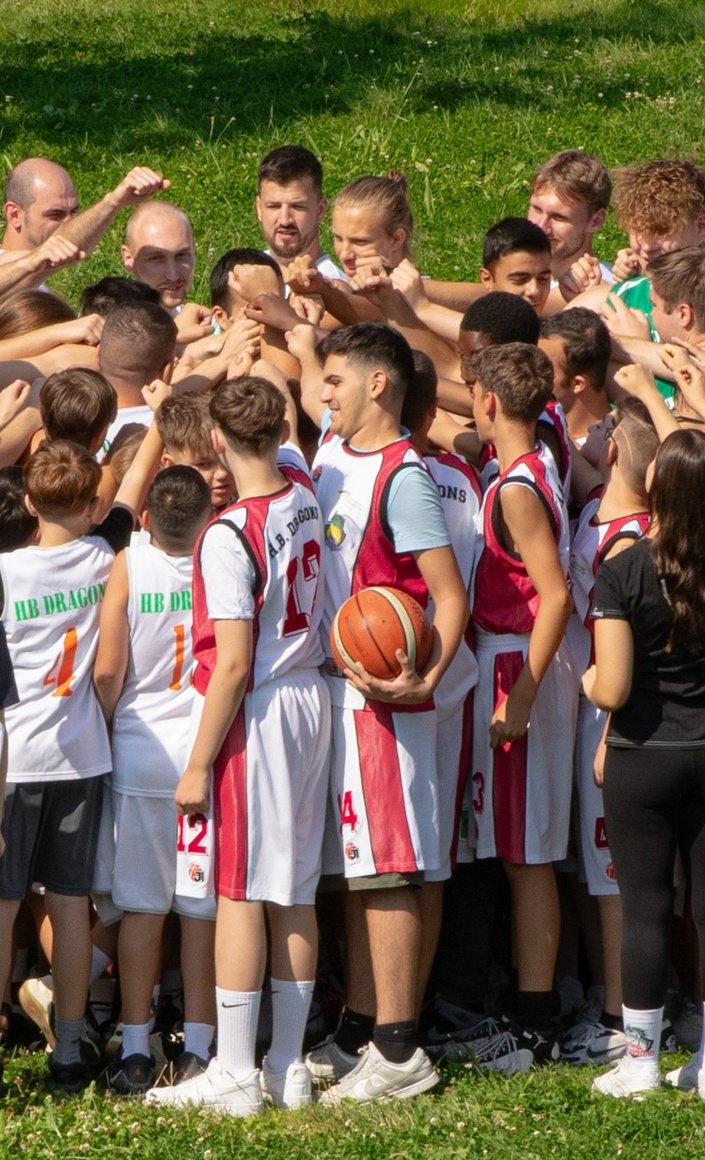 Neue Trikots für die Teams der HB Dragons