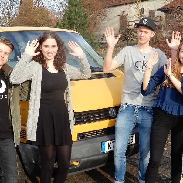 9 Sitze für neuen Jugendbus