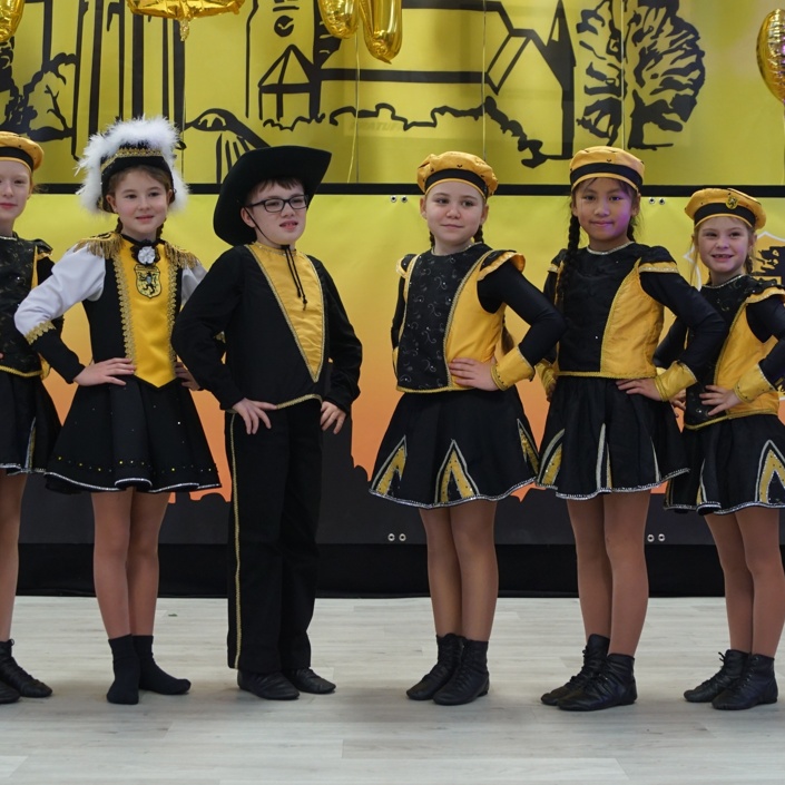 Aufbau eines Uniform- und Kostümfundus