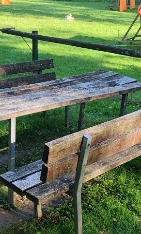Anschaffung neuer Tischgarnituren für den Bogenplatz