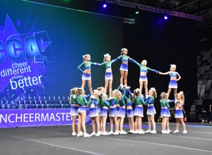 Neue Uniformen für die Farrnbach Shamrocks Cheerleader