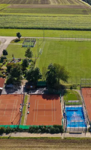 Padelcourt 2 + Rasen-Kleinfeld-Tennisplatz