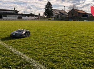 Mähroboter für den SV Muttensweiler