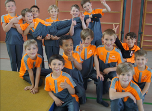 Neue Trikots/Trainingsanzüge Turner TV Hösbach