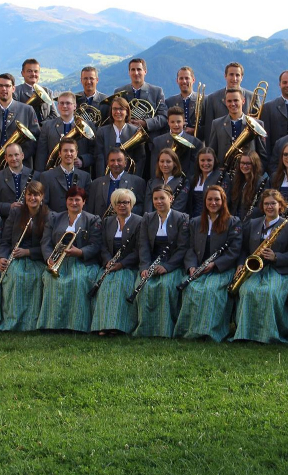 Uniform für eine Jungmusikantin
