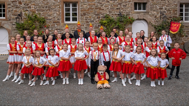Kostüme Kindertanzgruppe Ründerother Karnevalsverein
