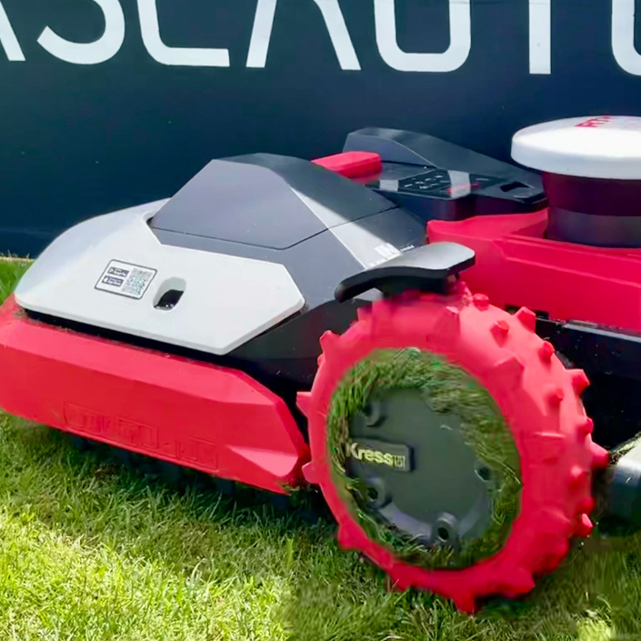 Mähroboter für den VfB Reichenbach