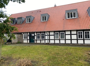 Gartenmöbel für die Wohngruppe Gartnisch 2 in Halle (Westfalen)
