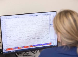 Neue Diagnostik für kleine Patienten: Gemeinsam für ein EEG-System
