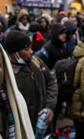 Unterstützung für vertriebene Afrikaner an der ukrainischen Grenze