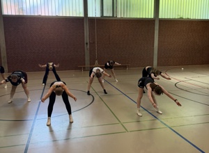 Anschaffung neuer Trainingskleidung und Trainingsutensilien