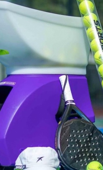 Neue moderne Ballmaschine für den Tennisverein Brakel