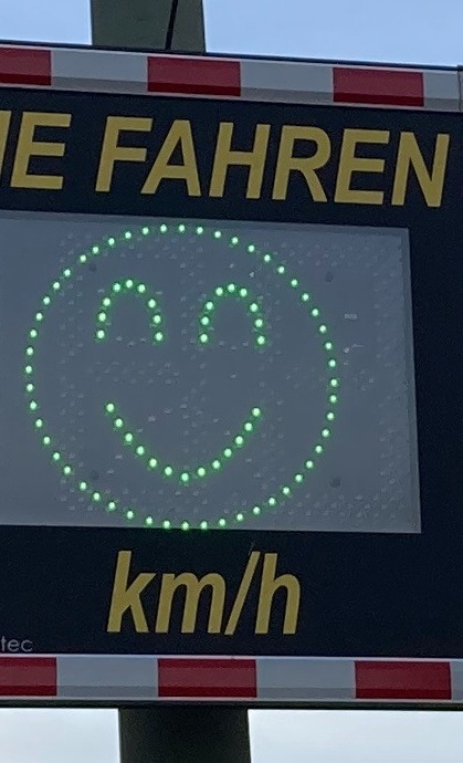 Zwei Geschwindigkeitsanzeigen für Hagen - für Lärmschutz & Sicherheit