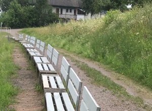 Nägelebergstadion Stadionbänke