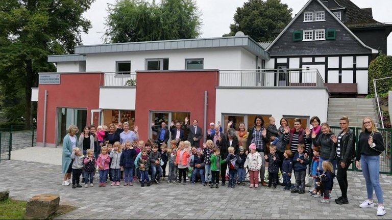 Neuer Spielturm für den ev. Kindergarten &amp;quot;Unterm Schirm&amp;quot; Drespe