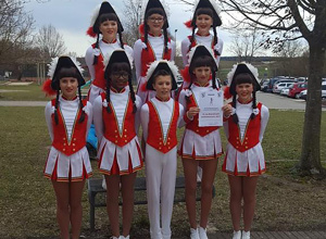 Neue Uniformen für unsere Juniorengarde