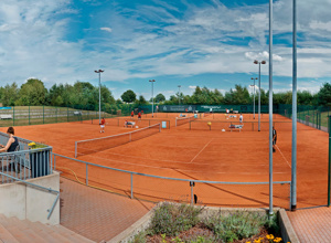 Ballmaschine für die Tennisjugend