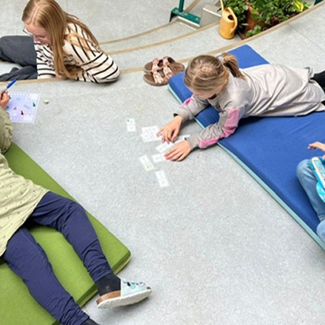 Lesepolster für die Grundschule Kirchen