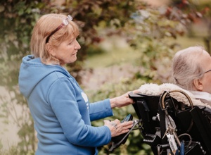 Therapie mit Herz – Lebensfreude für Menschen mit Demenz