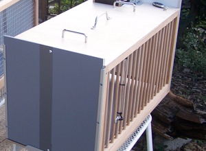 Funkgesteuerte Holzfallen für Kastrationsaktionen