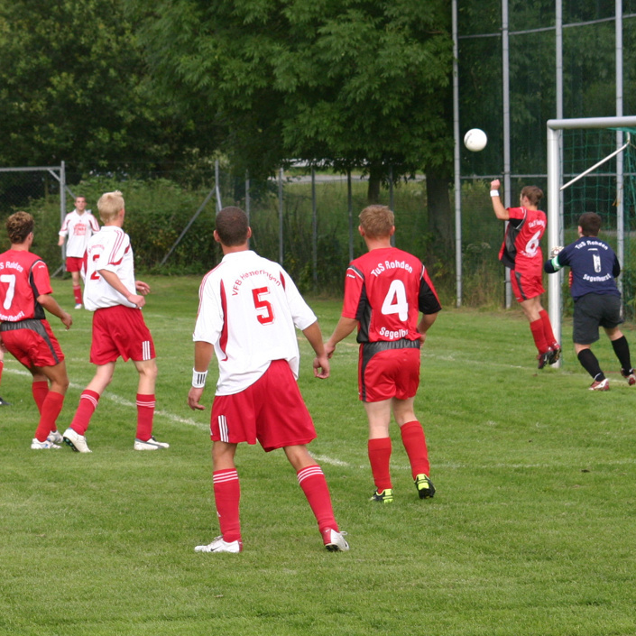 Sportplatzpflege des TuS Rohden-Segelhorst