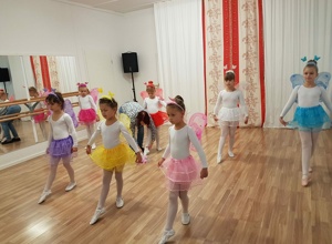 Neue Tanzkostüme für Kinderballett "Kolorit" Chemnitz
