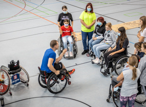 Rollstuhlsport macht Schule